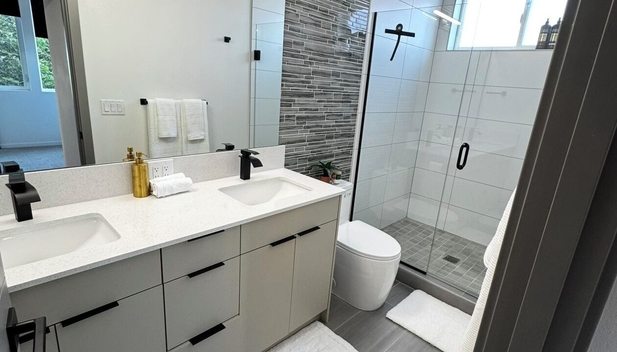 Photo of Bathroom in North Beacon Hill
