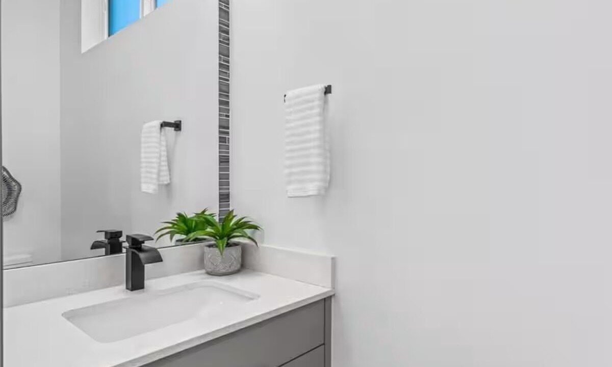 Photo of Bathroom in North Beacon Hill