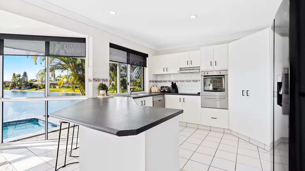 Photo of Kitchen in Broadbeach Waters