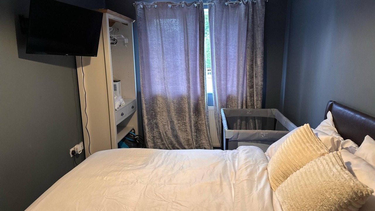 Photo of Bedroom in Runcorn