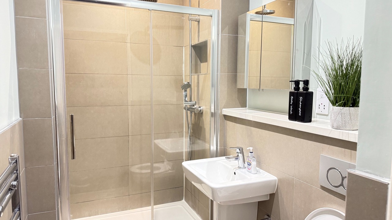 Photo of Others in Harlington