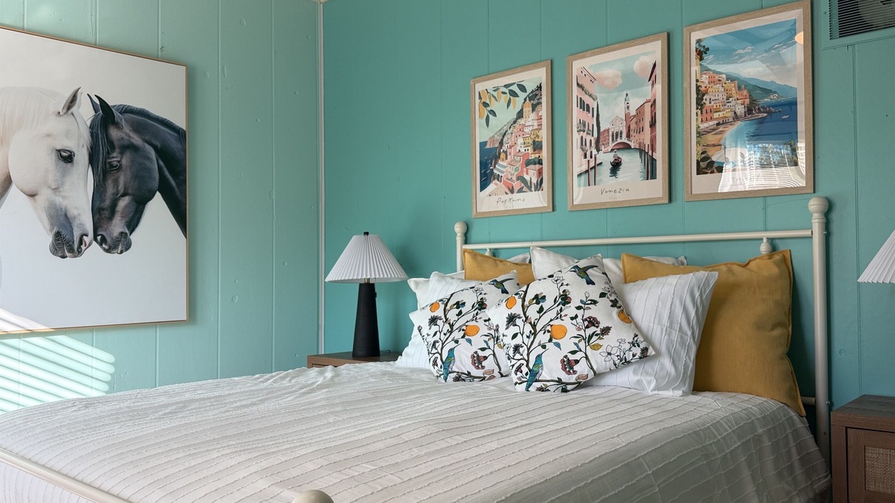 Photo of Bedroom in Elmwood Area