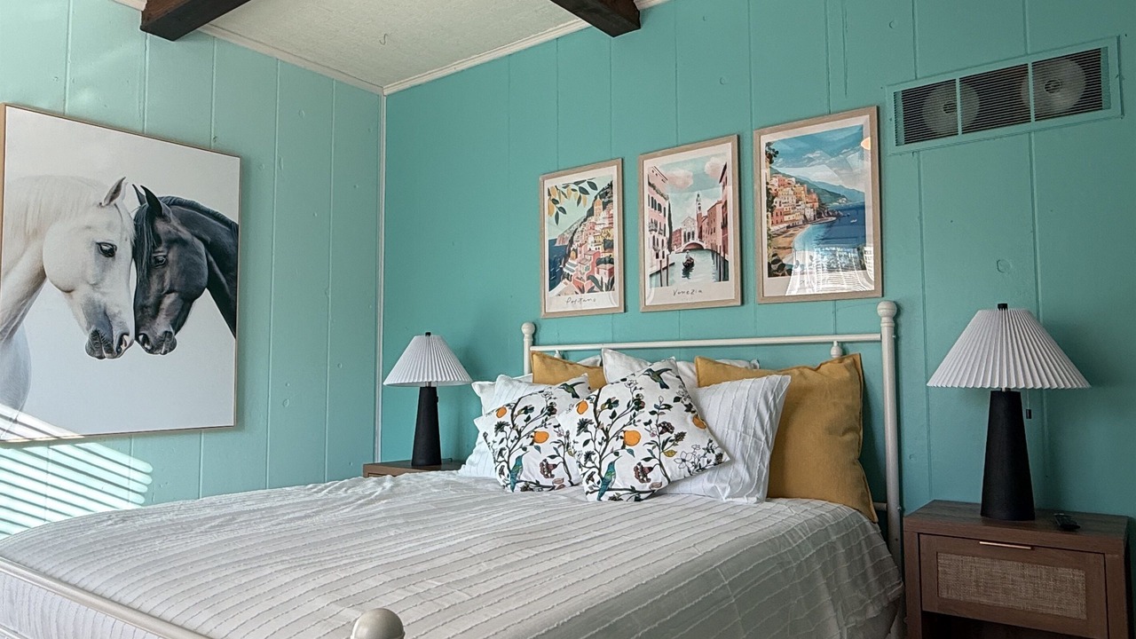 Photo of Bedroom in Elmwood Area