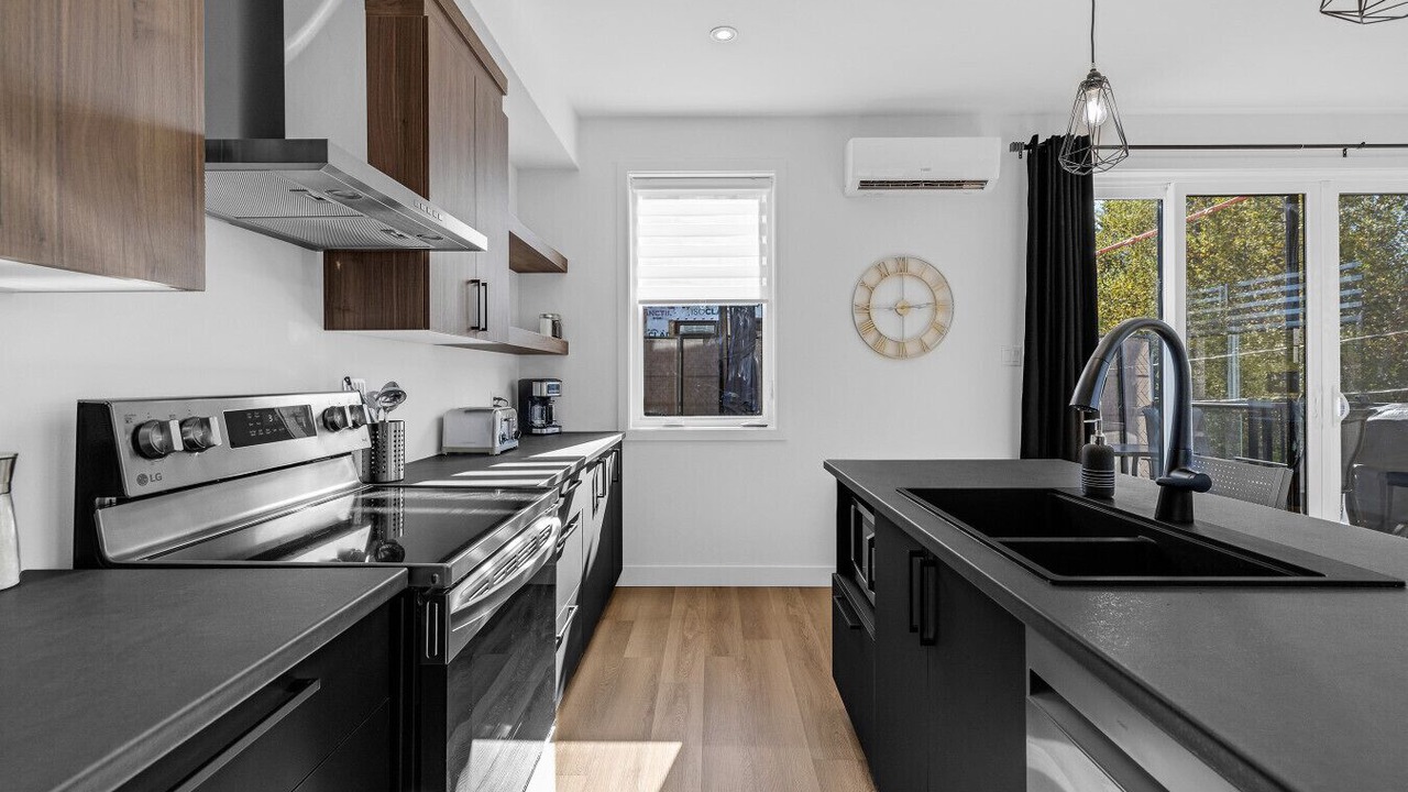 Photo of Kitchen in Magog