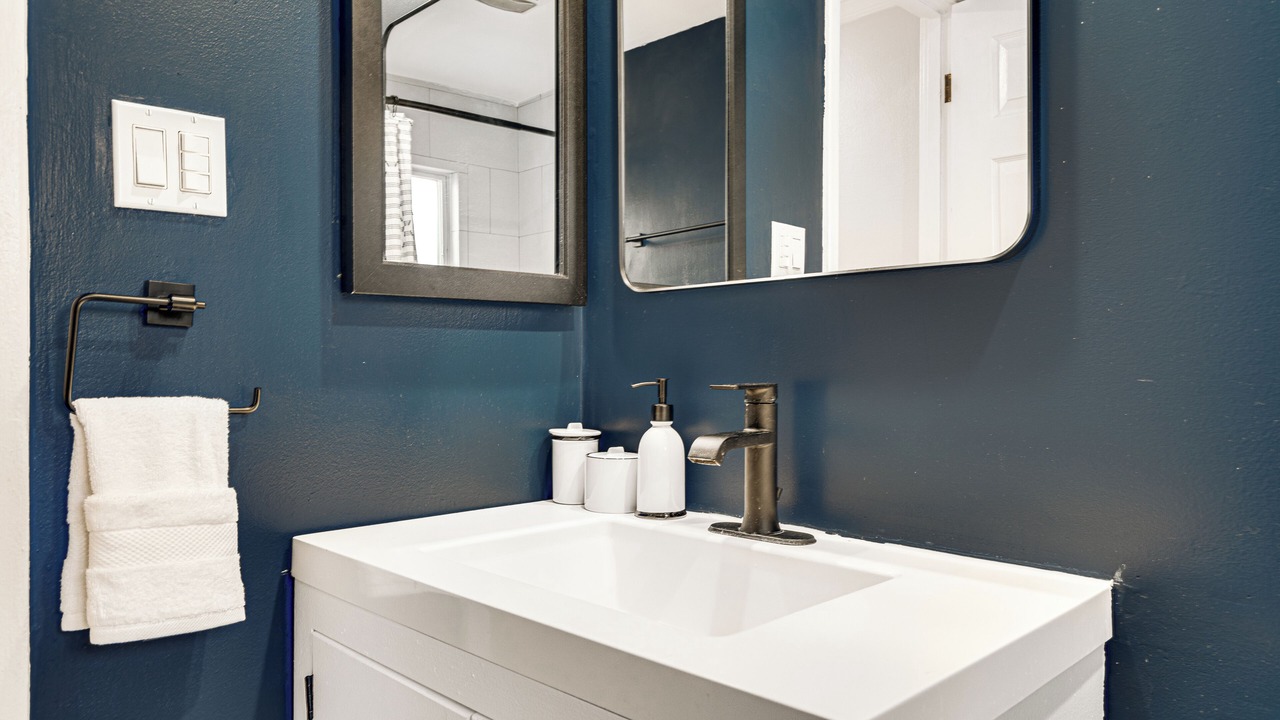 Photo of Bathroom in Seminary Hill