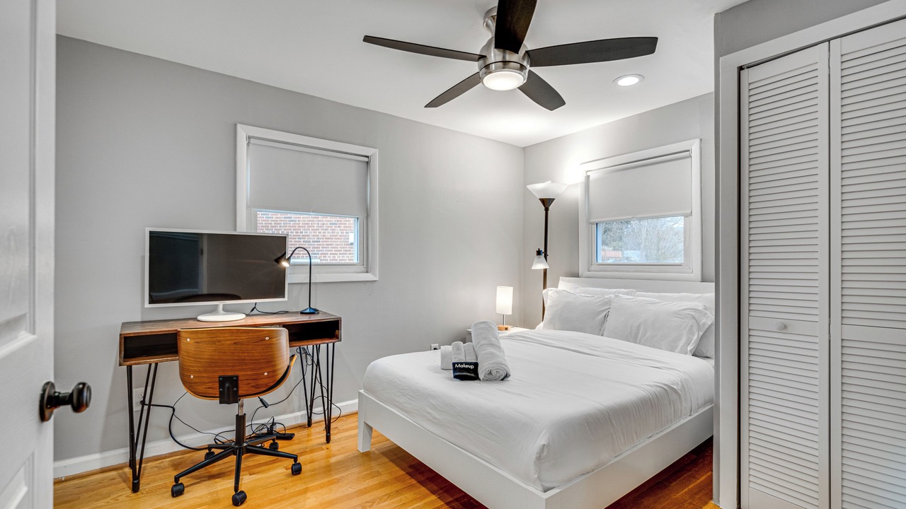 Photo of Bedroom in Seminary Hill