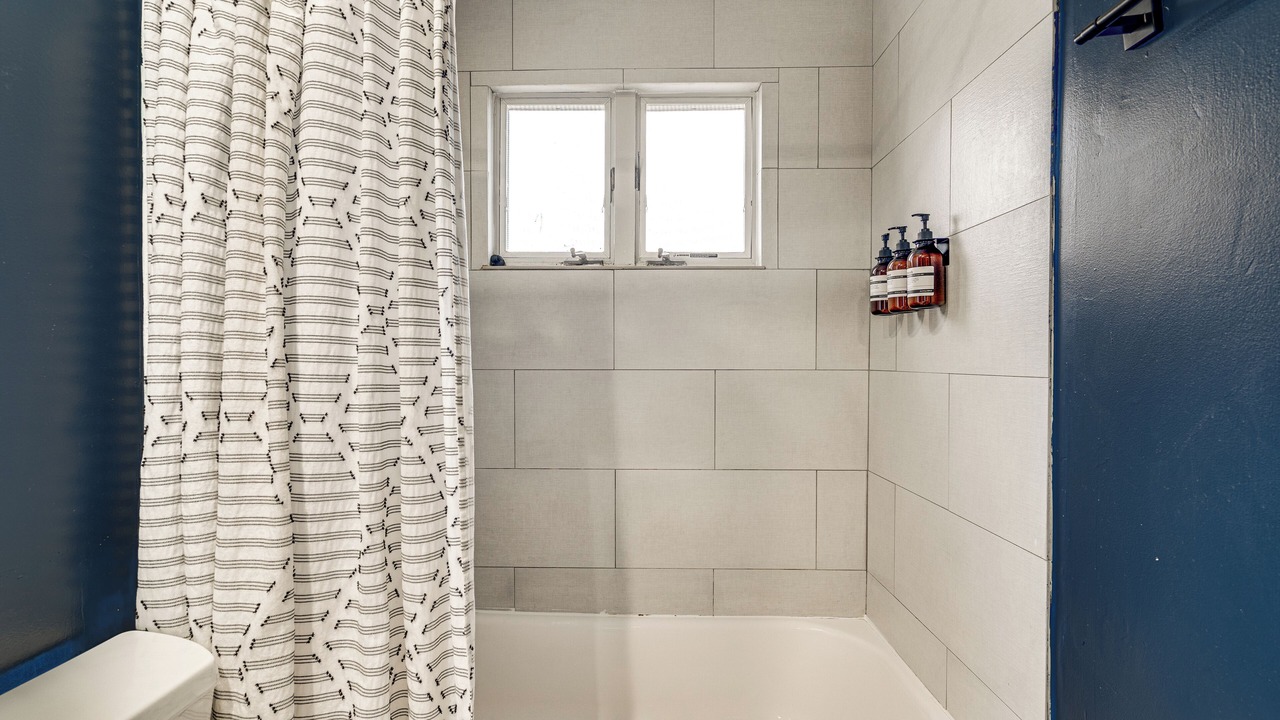 Photo of Bathroom in Seminary Hill