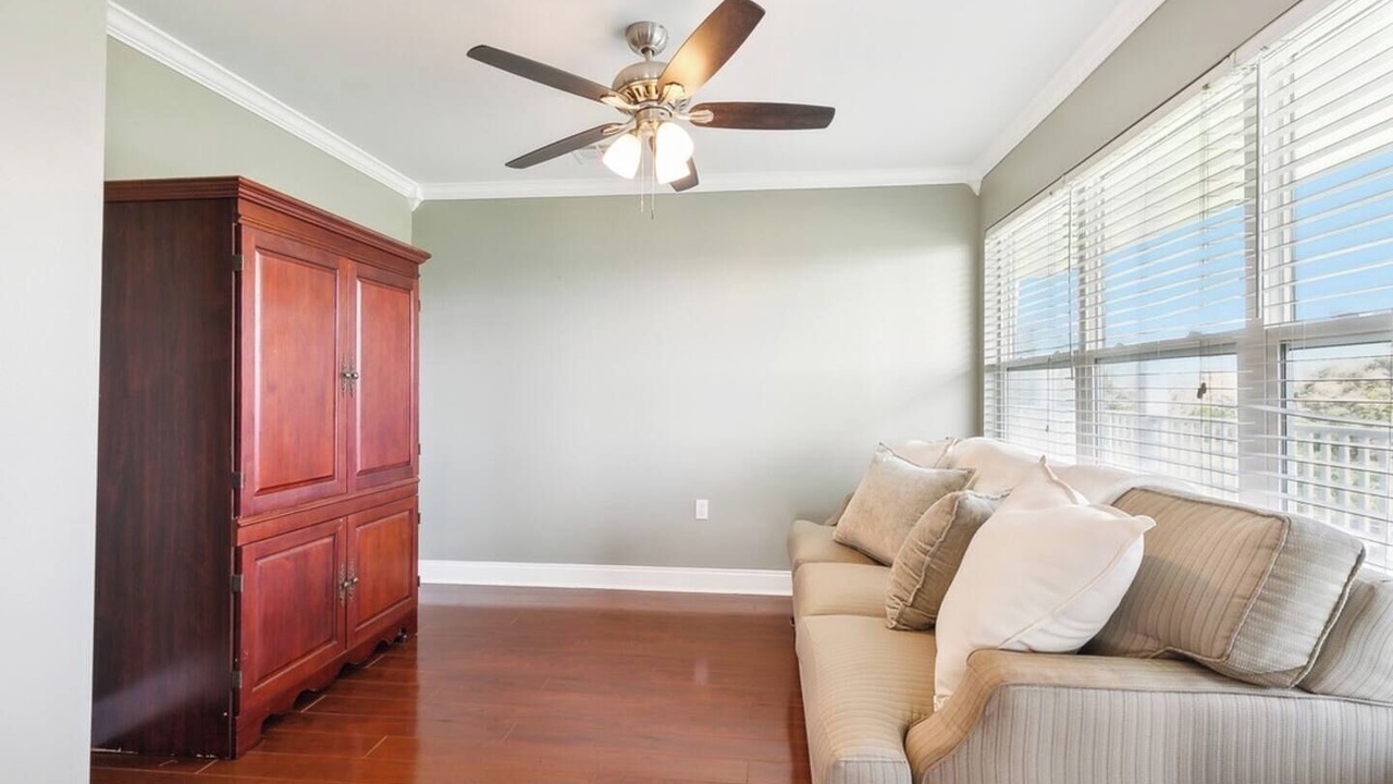 Photo of Livingroom in Lafitte