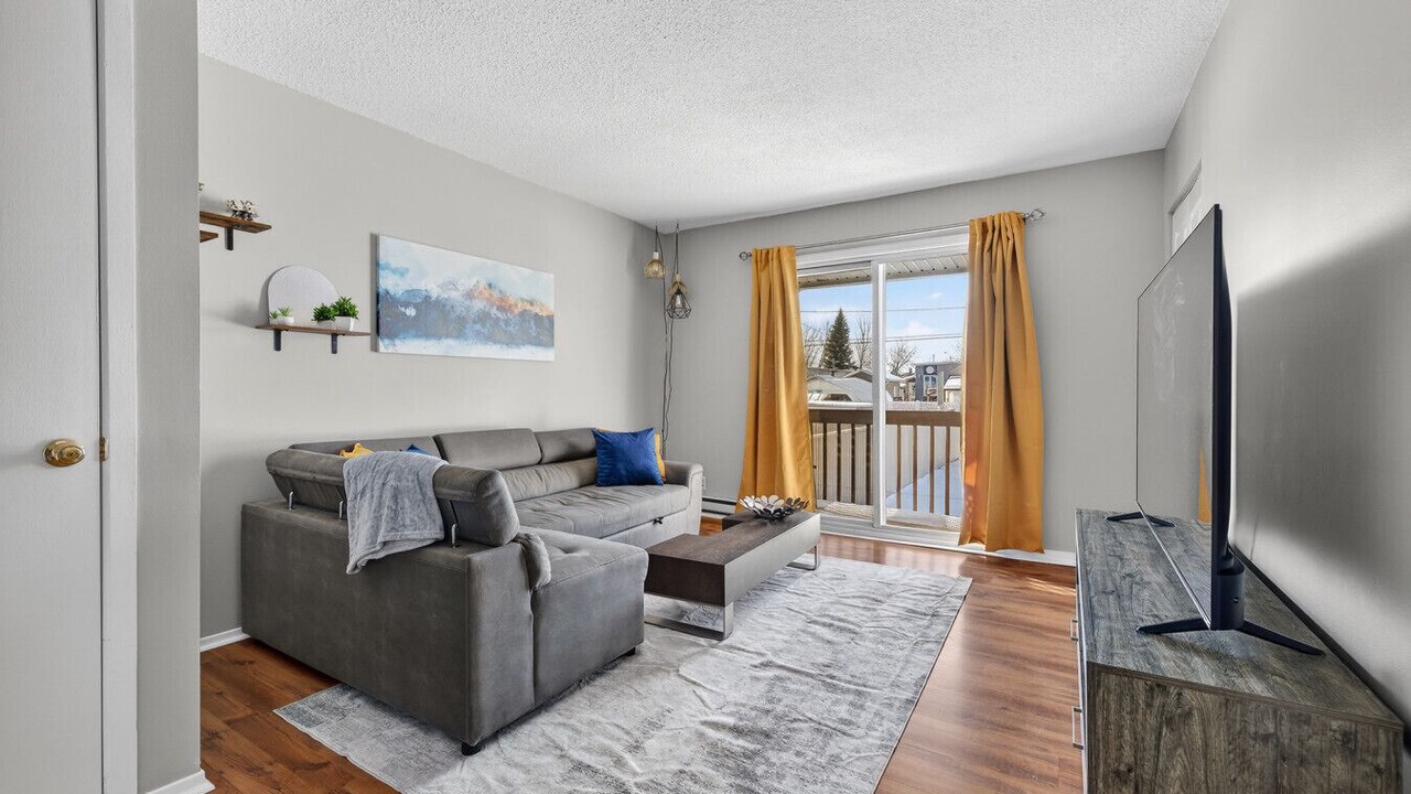 Photo of Livingroom in Downtown Gatineau