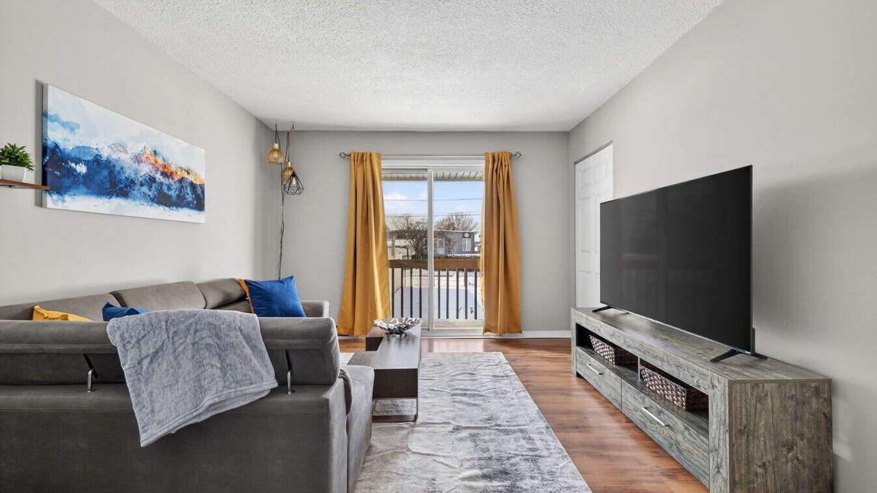 Photo of Livingroom in Downtown Gatineau