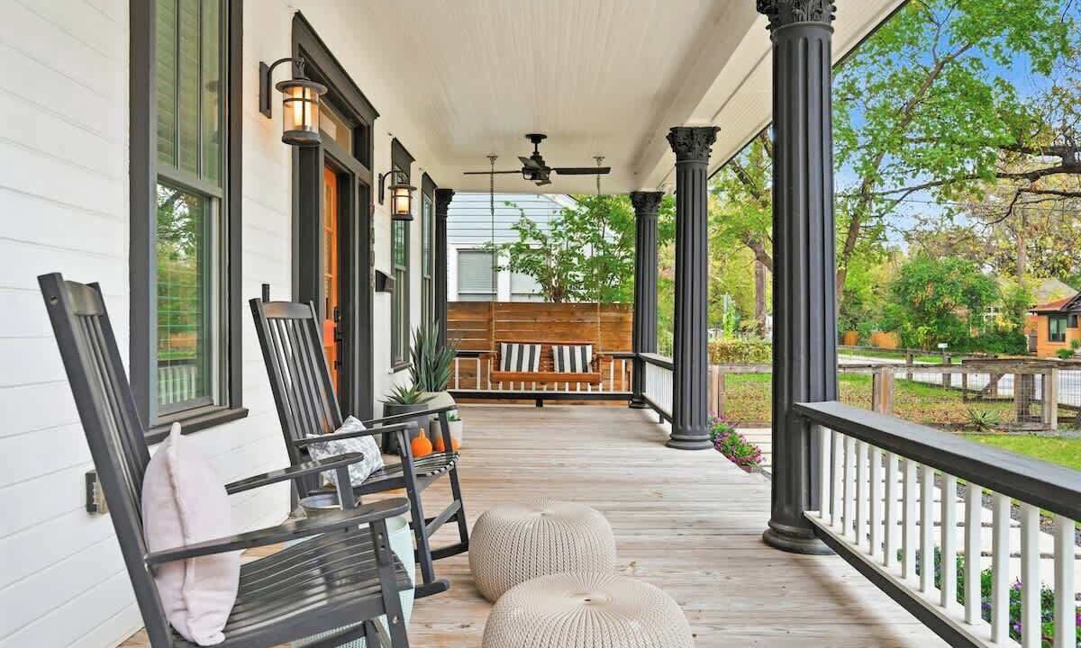 Photo of Outdoor in Holly