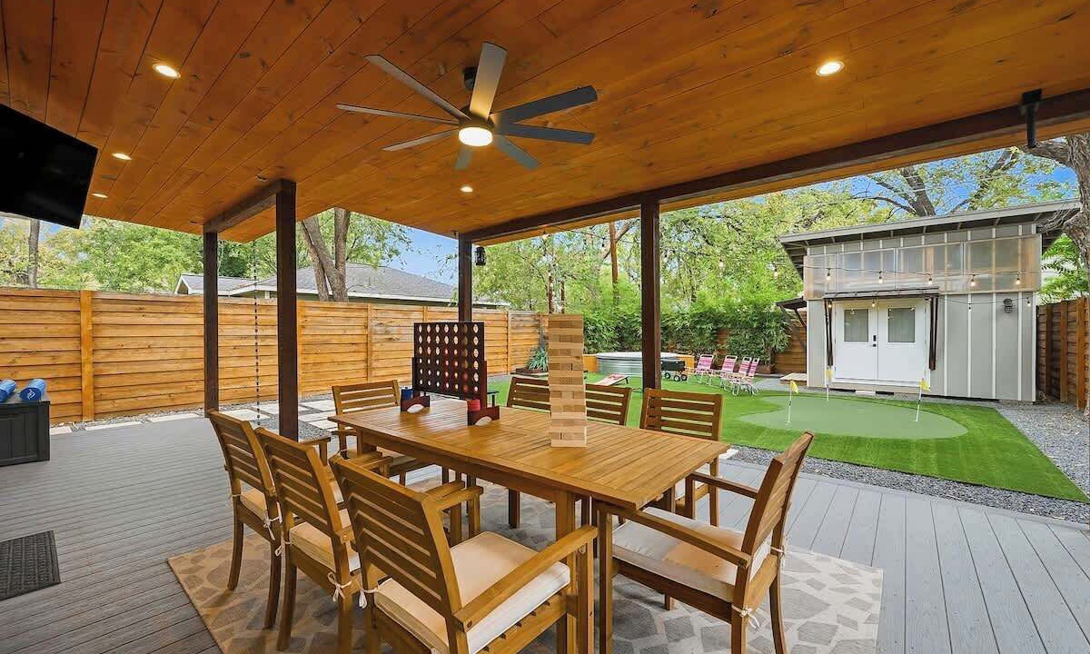 Photo of Outdoor in Holly