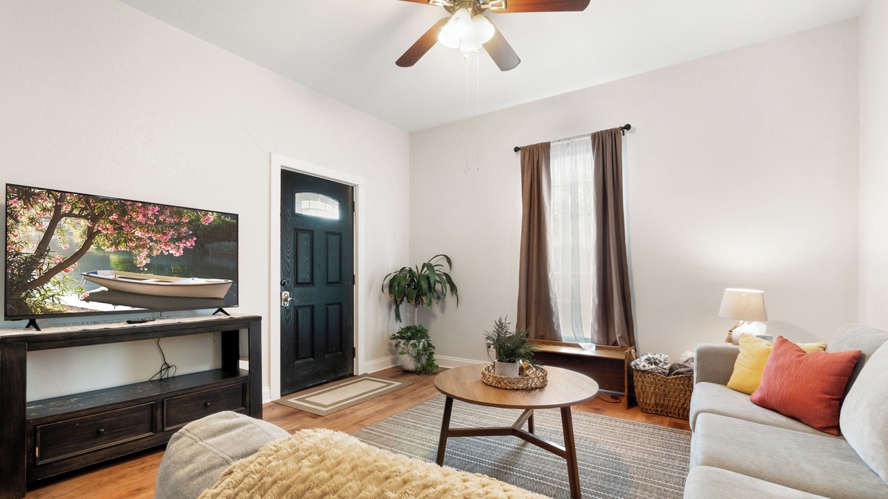 Photo of Livingroom in Riverside