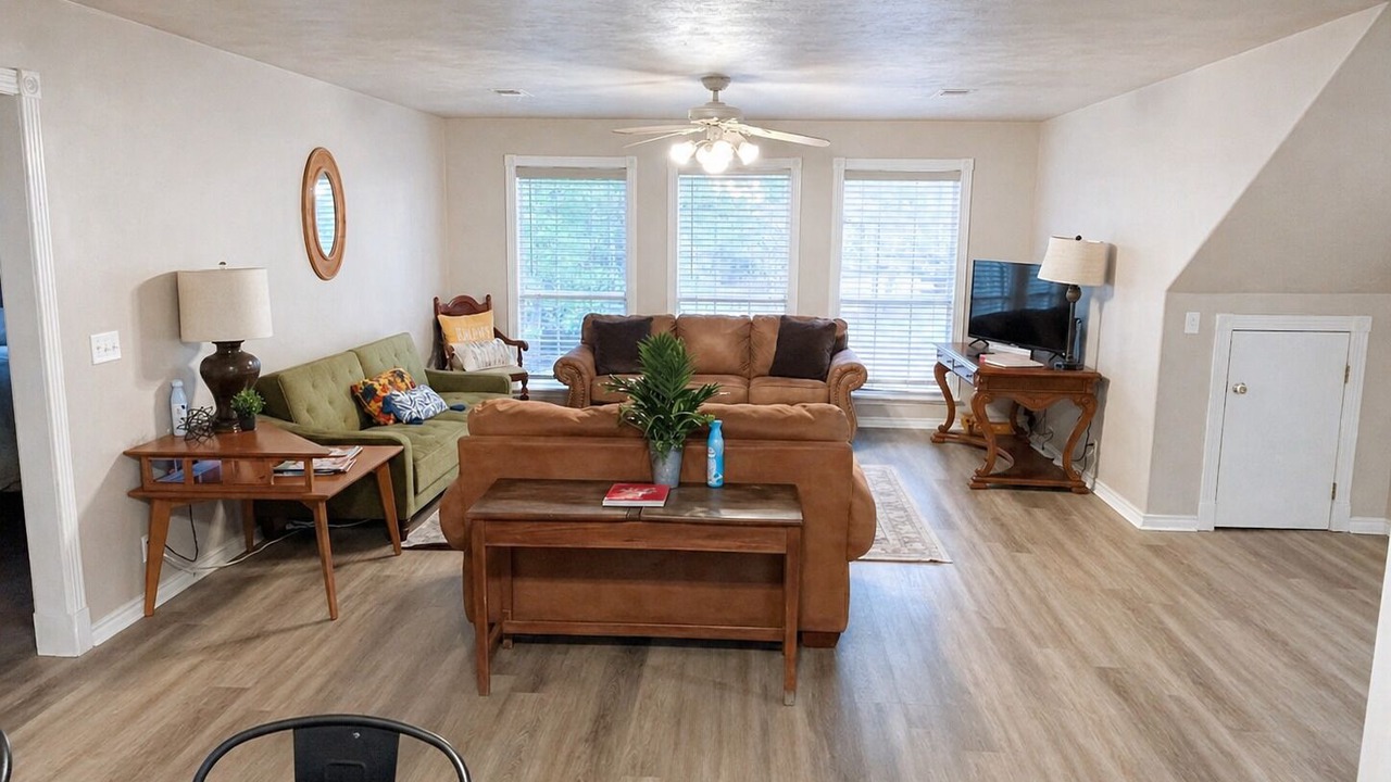 Photo of Livingroom in Huntington