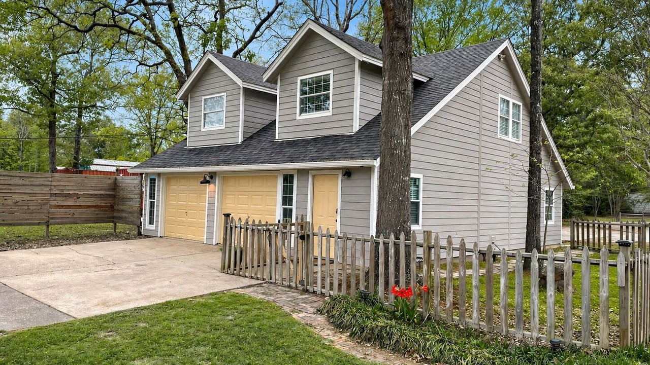 Photo of Outdoor in Huntington