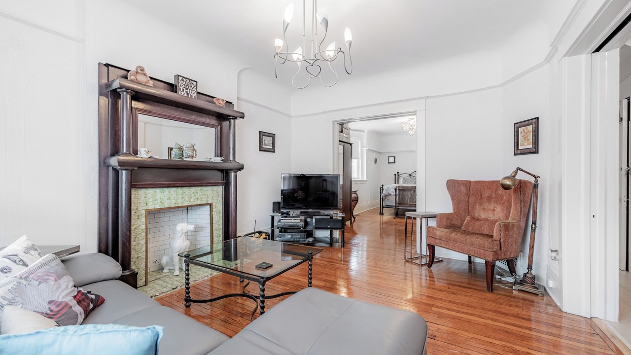 Photo of Livingroom in Bickford Park