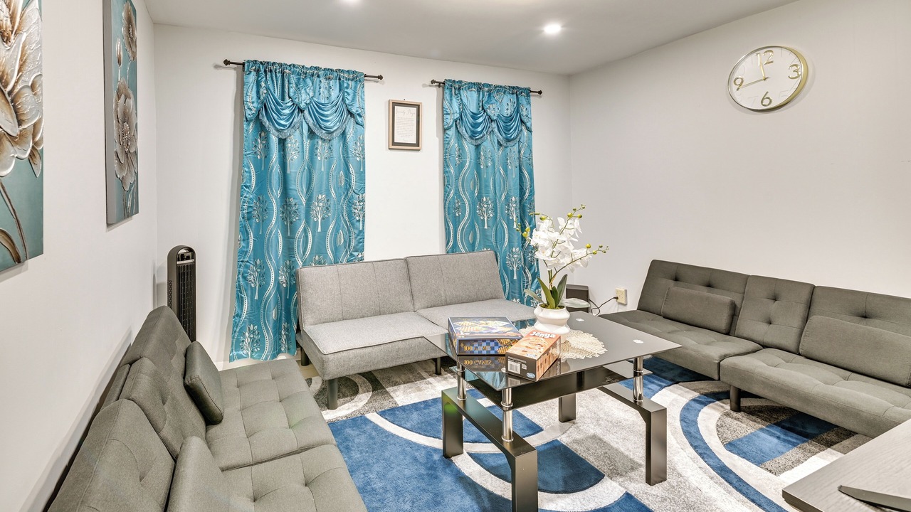 Photo of Livingroom in Schenectady