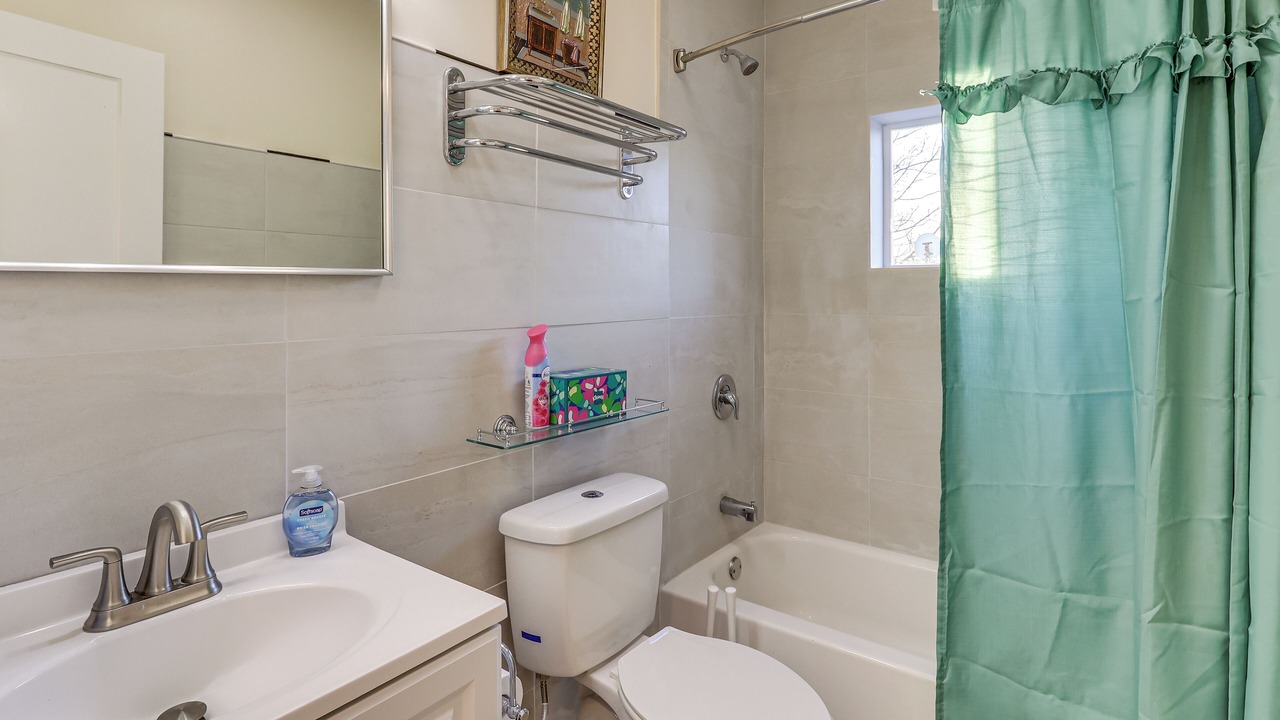 Photo of Bathroom in West Haven