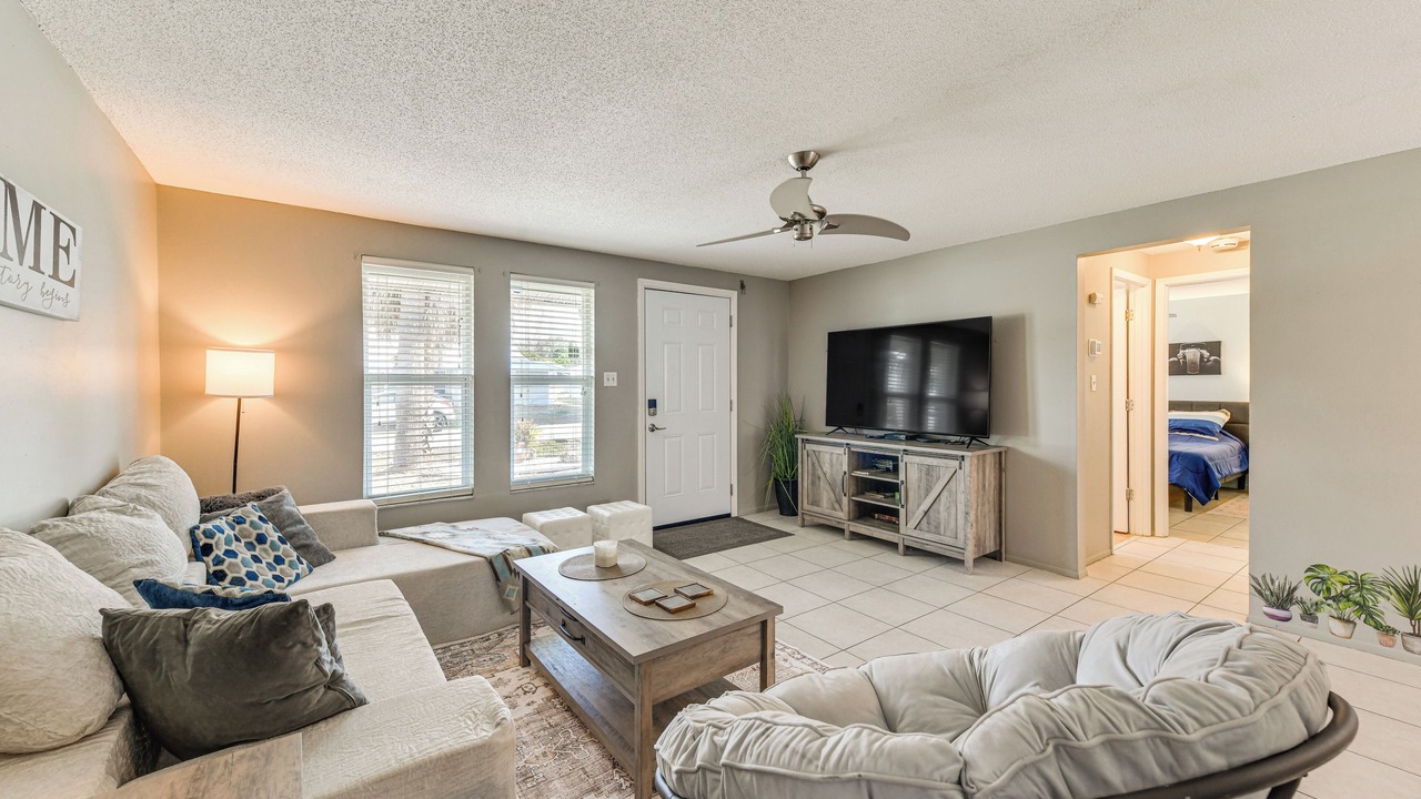 Photo of Livingroom in Port Charlotte