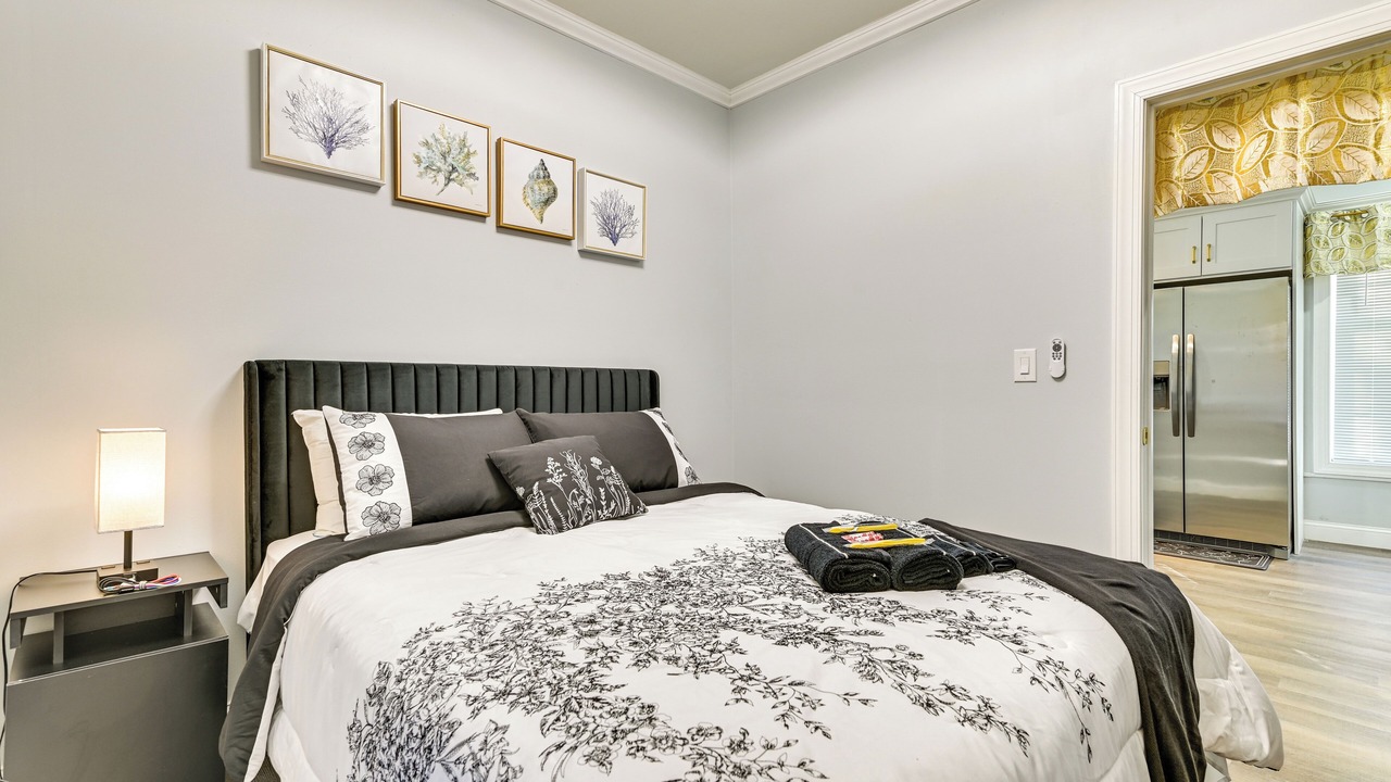 Photo of Bedroom in Schenectady