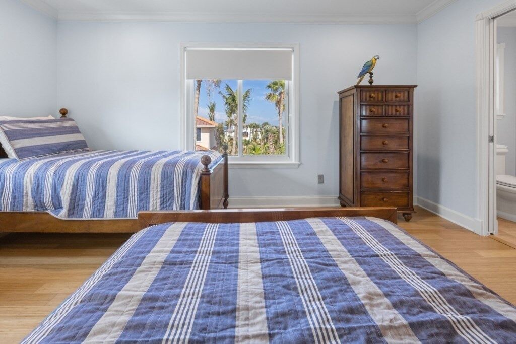 Photo of Others in Captiva