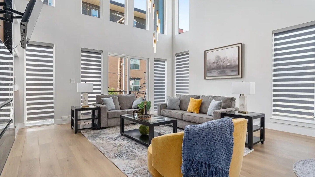 Photo of Livingroom in West Dallas