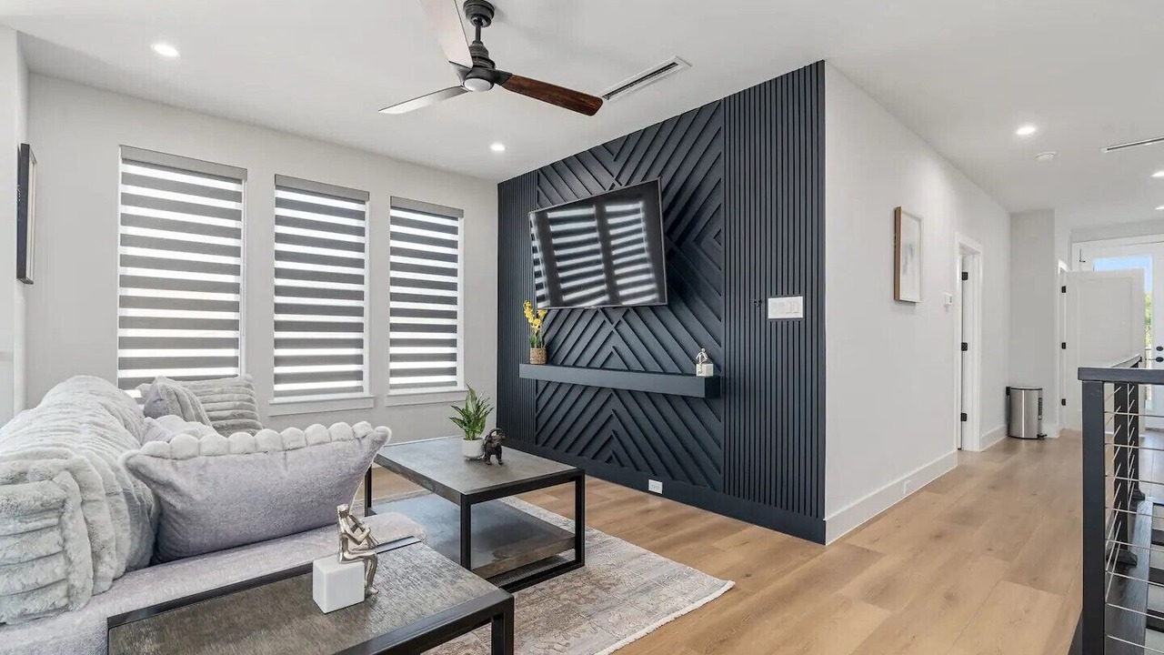 Photo of Livingroom in West Dallas