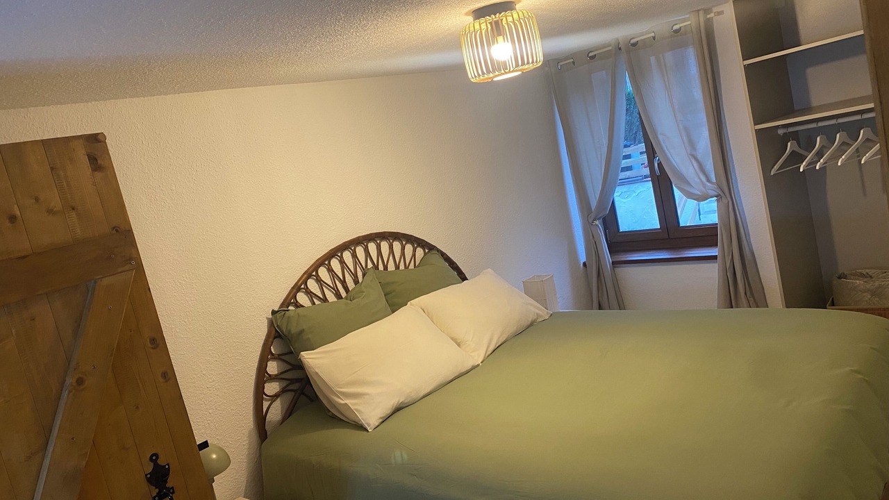Photo of Bedroom in Vieux-Moulin