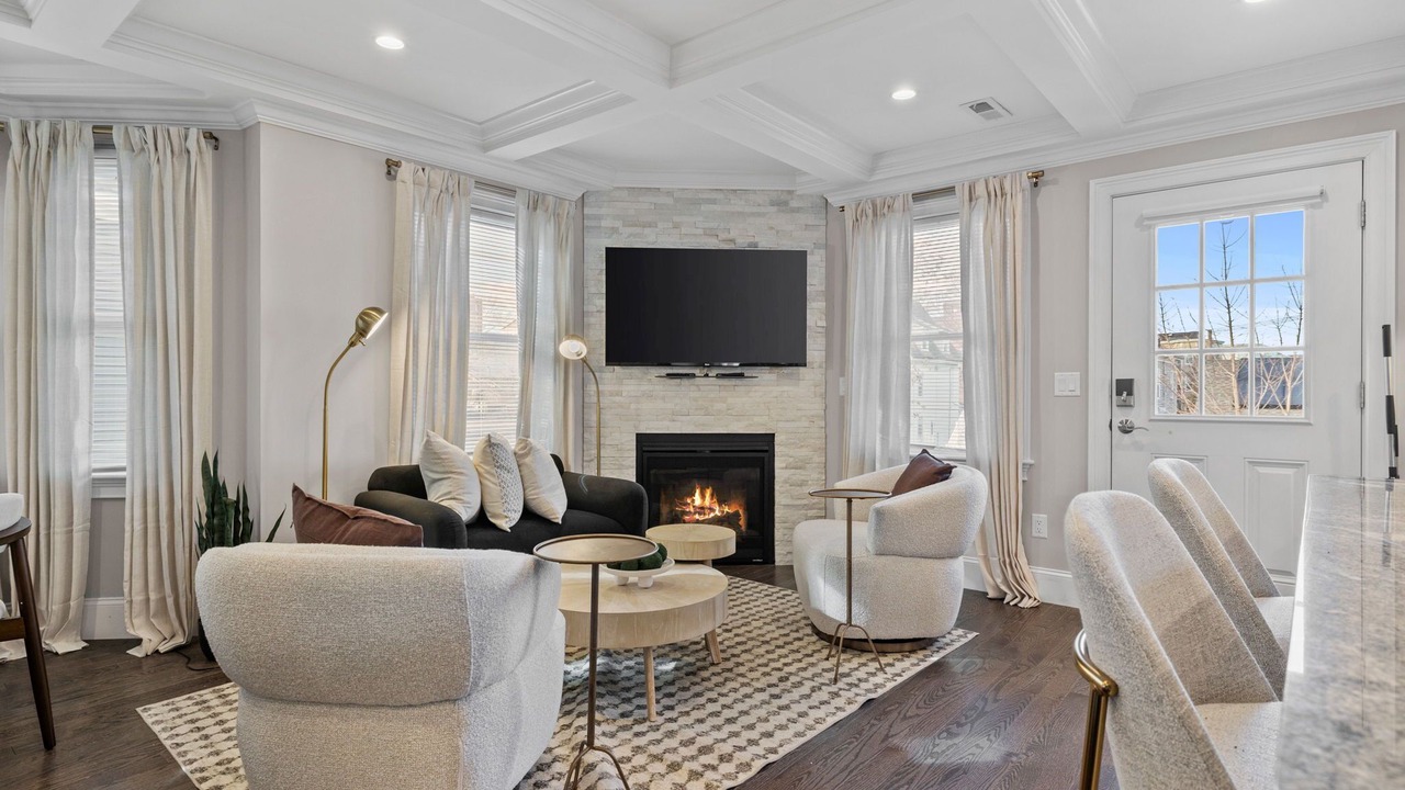 Photo of Livingroom in Winter Hill