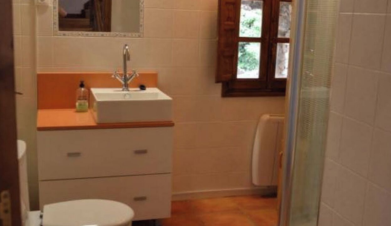 Photo of Bathroom in Lana