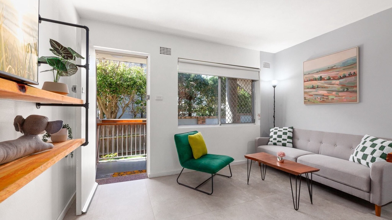 Photo of Livingroom in Curl Curl