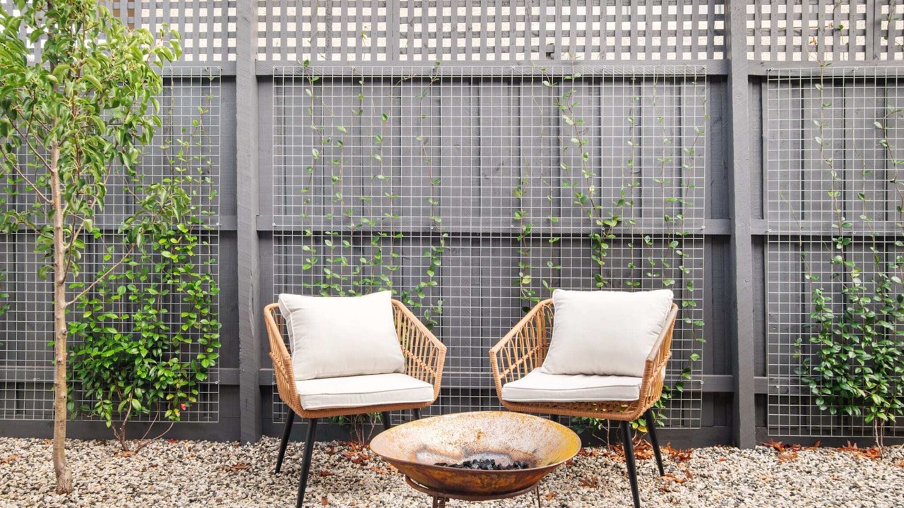 Photo of Patio Balcony in Kew East