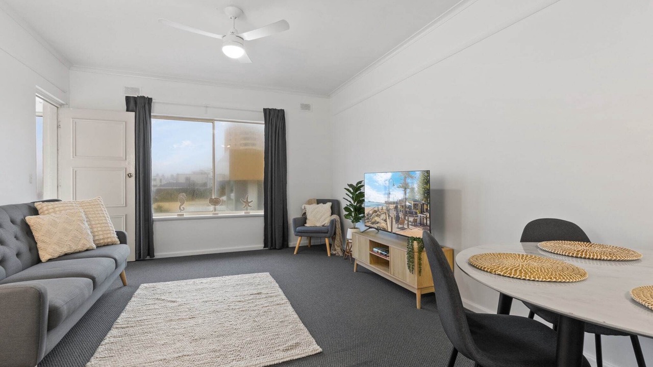 Photo of Livingroom in Glenelg North