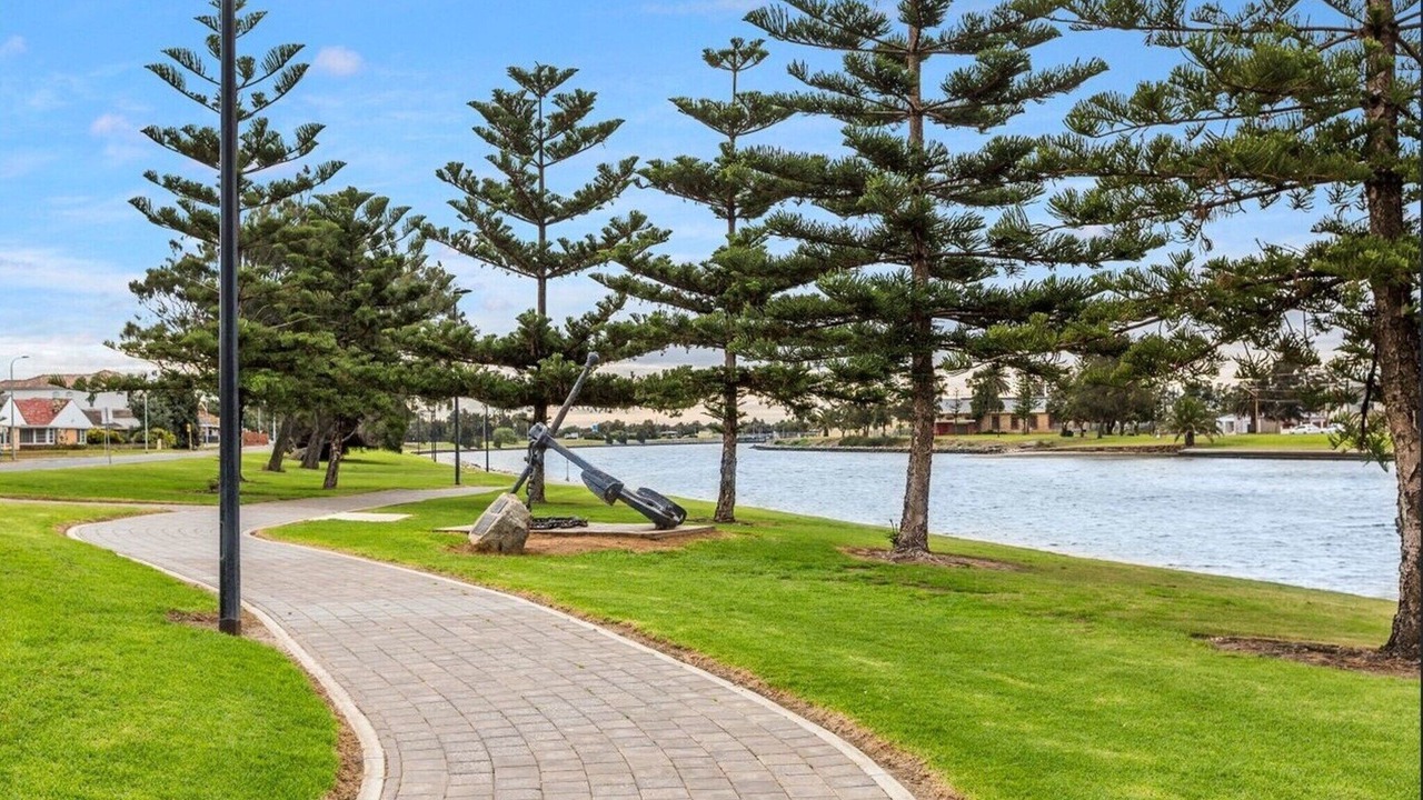 Photo of Outdoor in Glenelg North