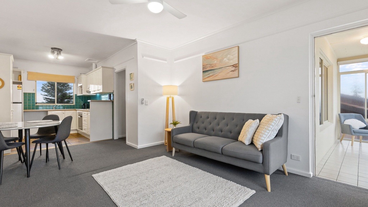 Photo of Livingroom in Glenelg North