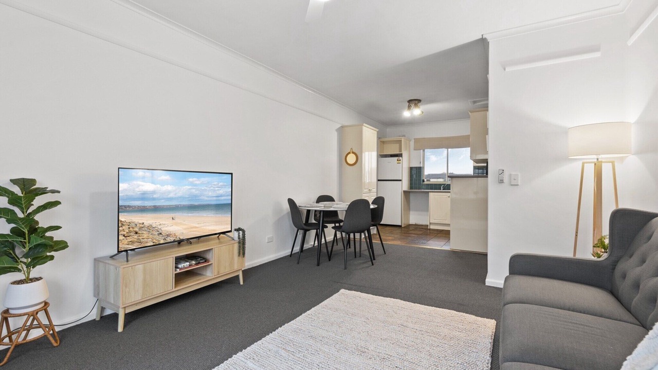 Photo of Livingroom in Glenelg North