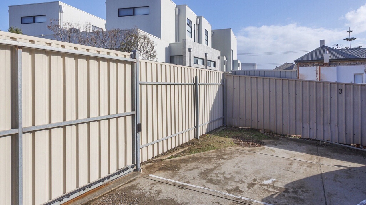 Photo of Others in Henley Beach