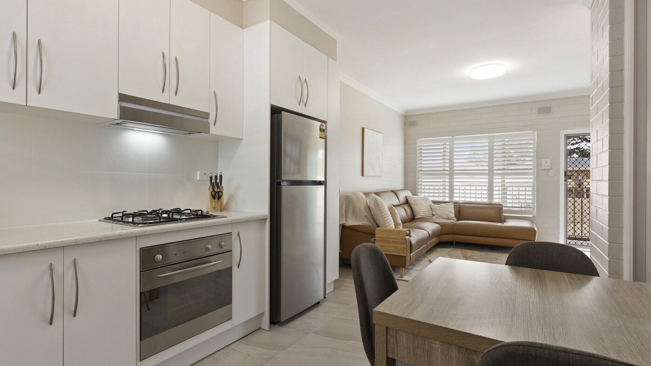 Photo of Others in Largs Bay