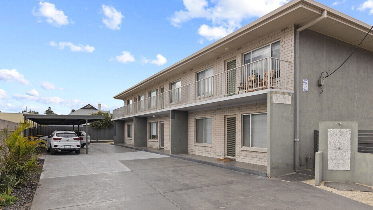 Photo of Others in Largs Bay