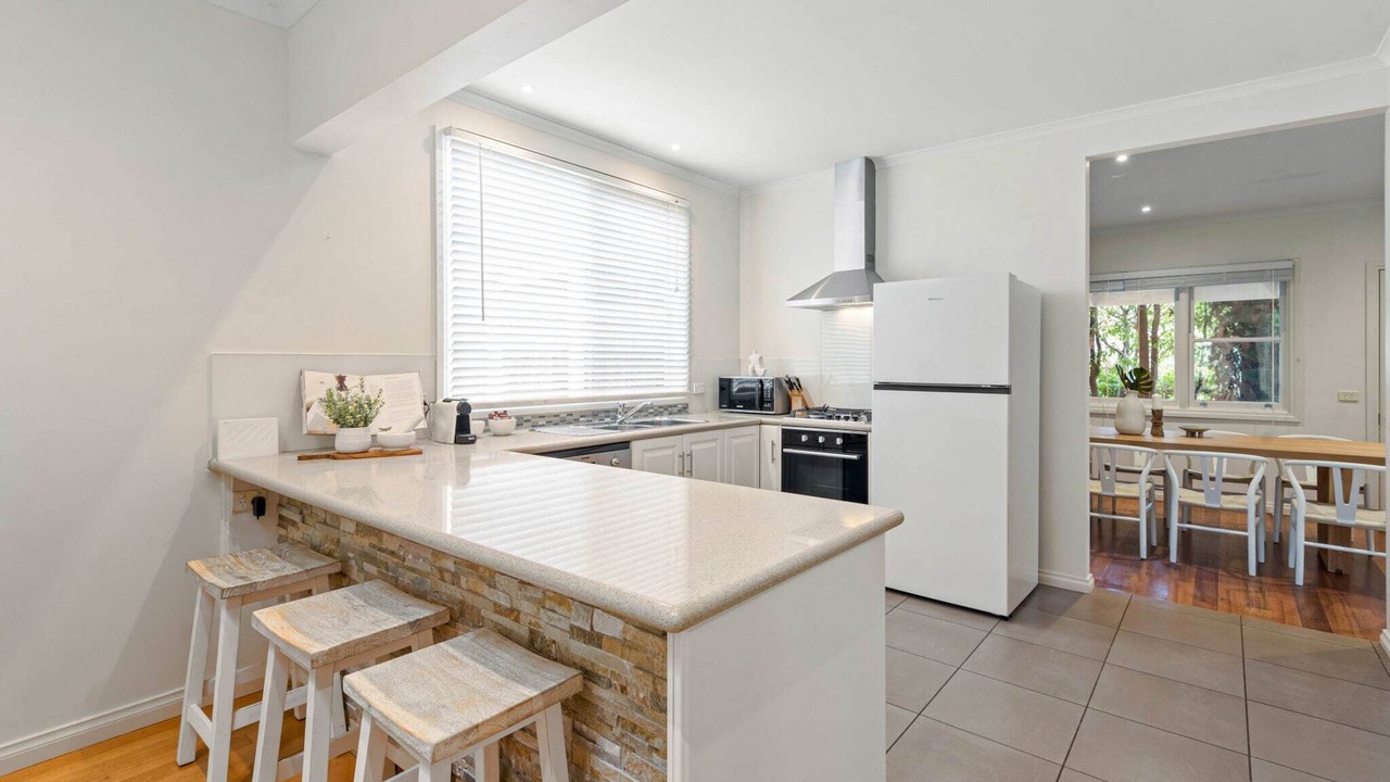 Photo of Others in Rosebud