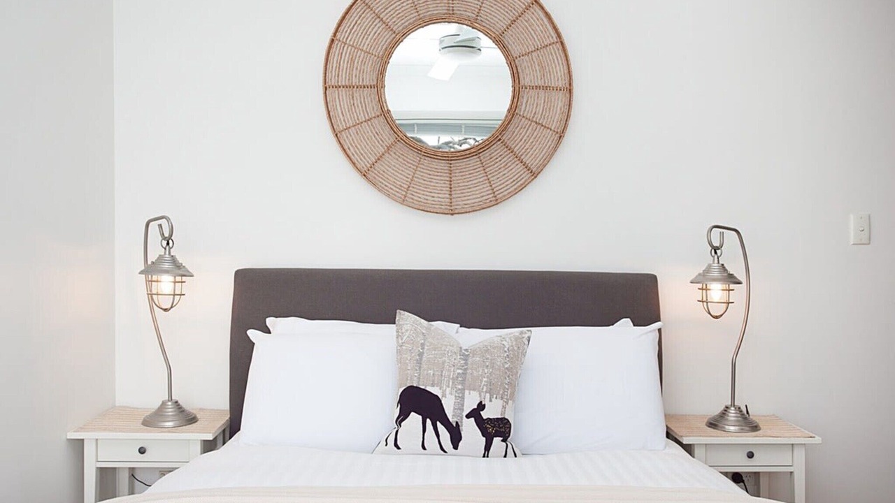 Photo of Others in McMahons Point