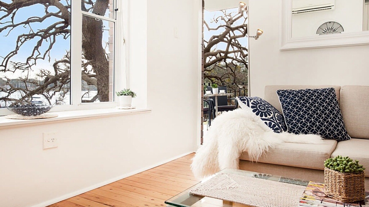 Photo of Livingroom in McMahons Point