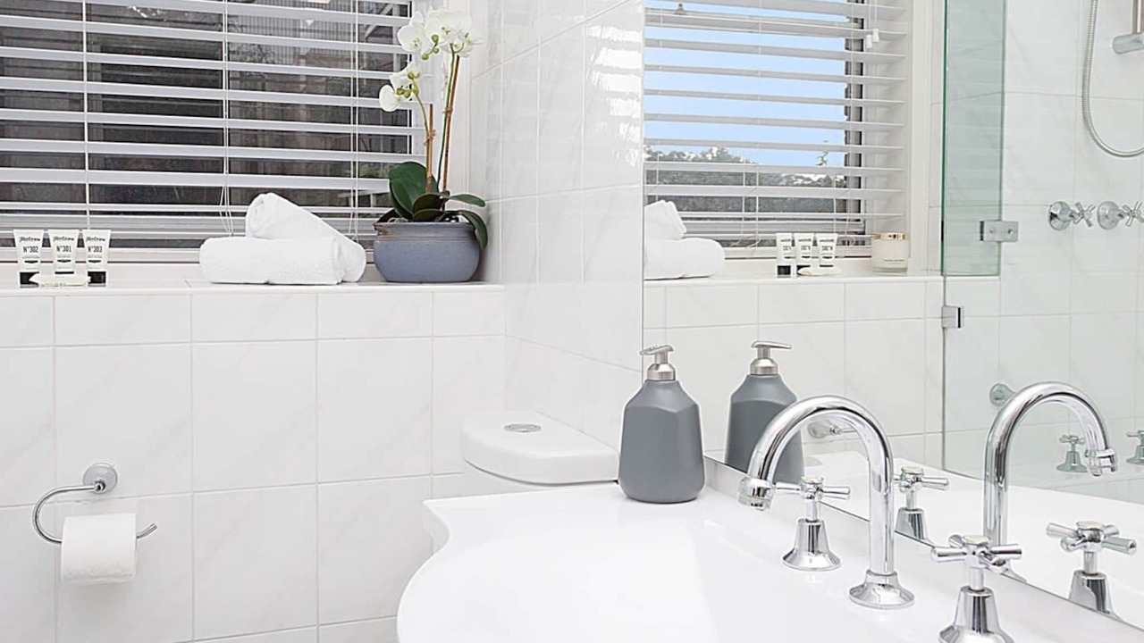 Photo of Bathroom in McMahons Point