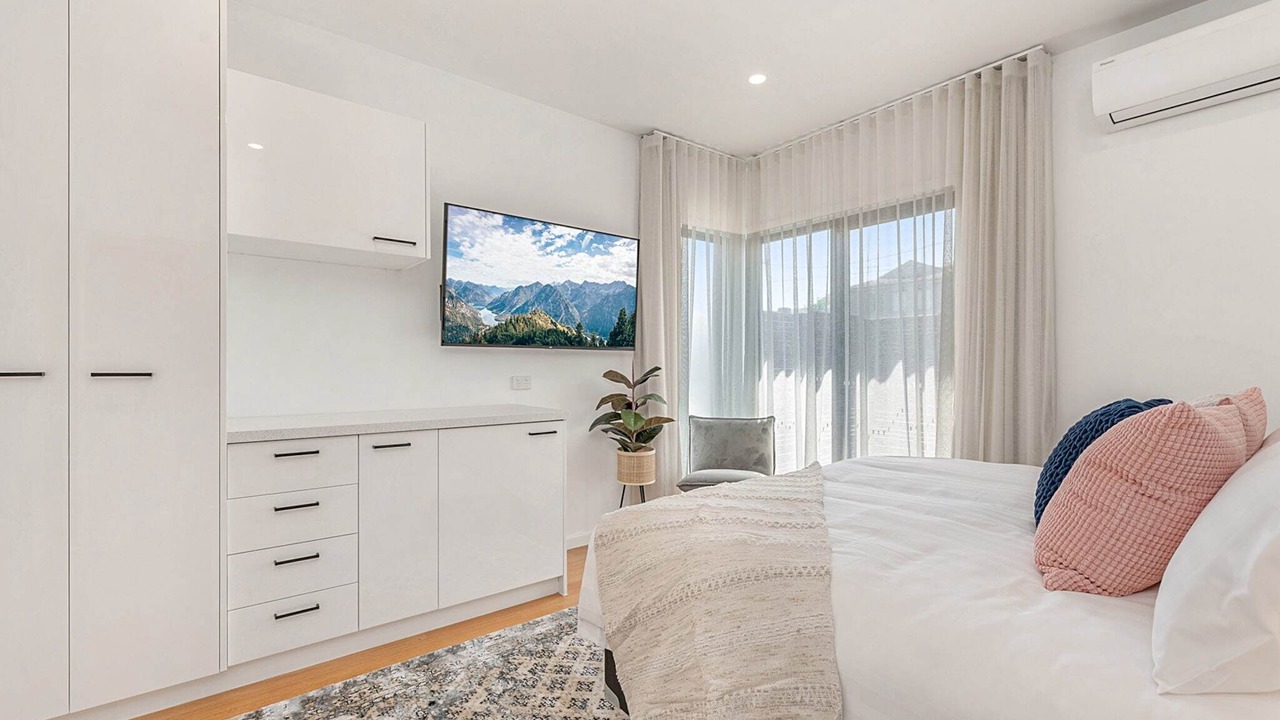 Photo of Others in Carnegie