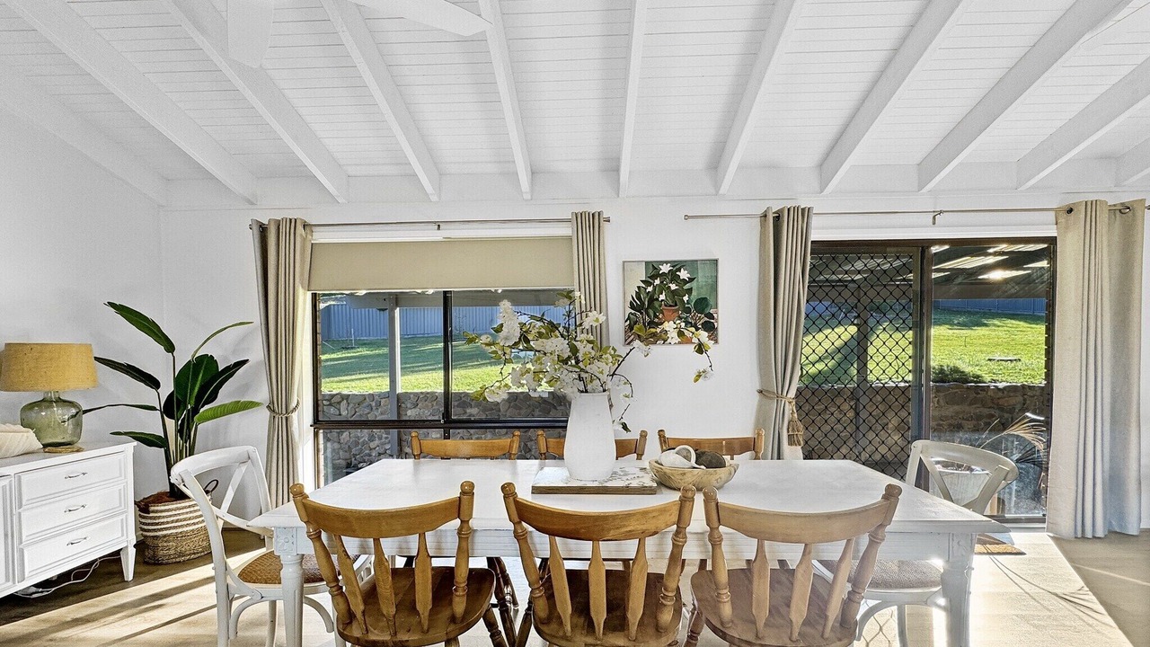 Photo of Livingroom in Surf Beach