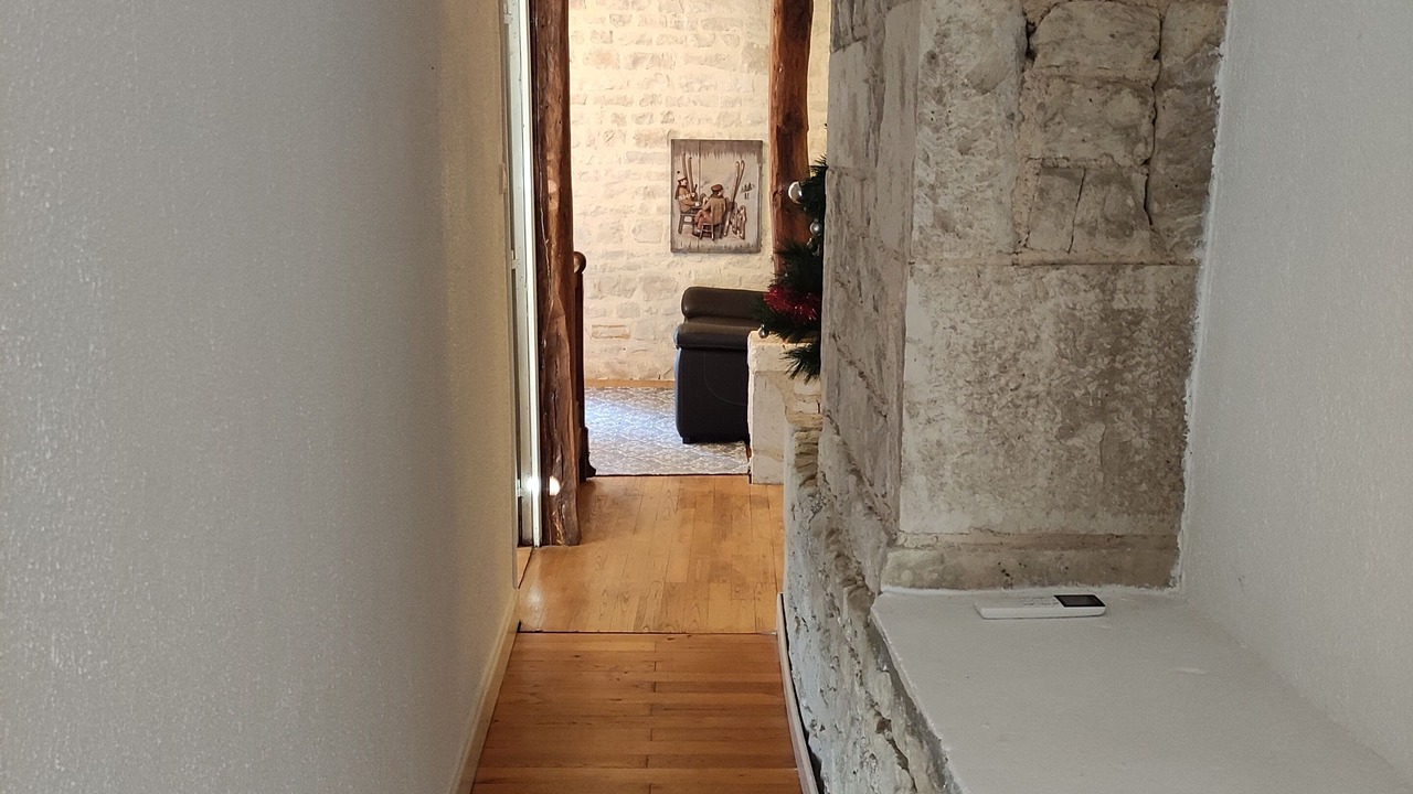 Photo of Others in Xambes