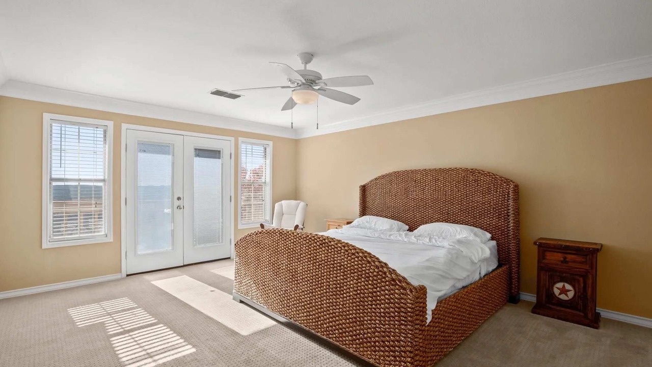 Photo of Bedroom in Lost Creek