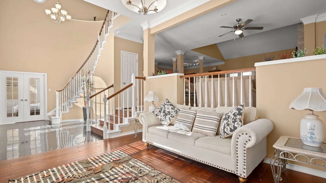 Photo of Livingroom in Lost Creek