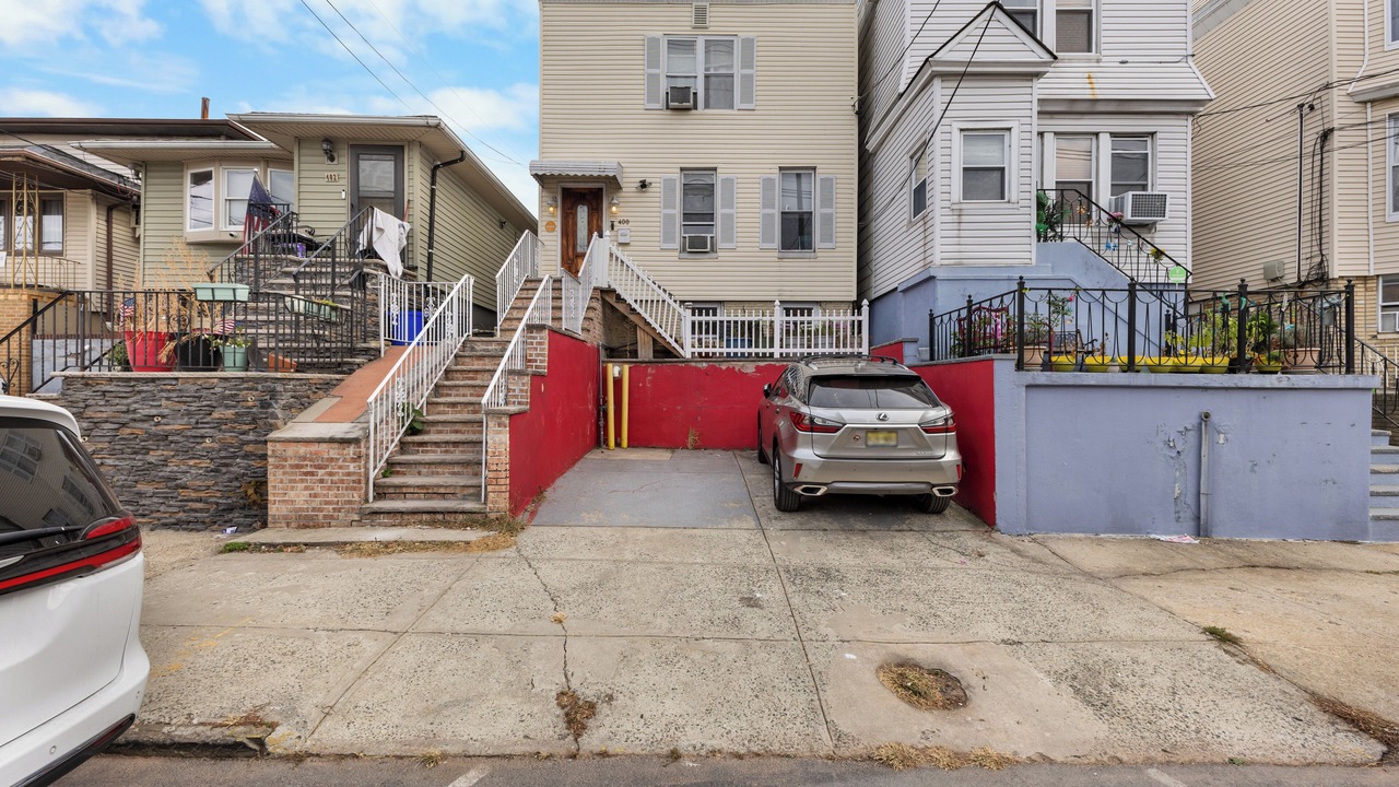 Photo of Outdoor in The Heights