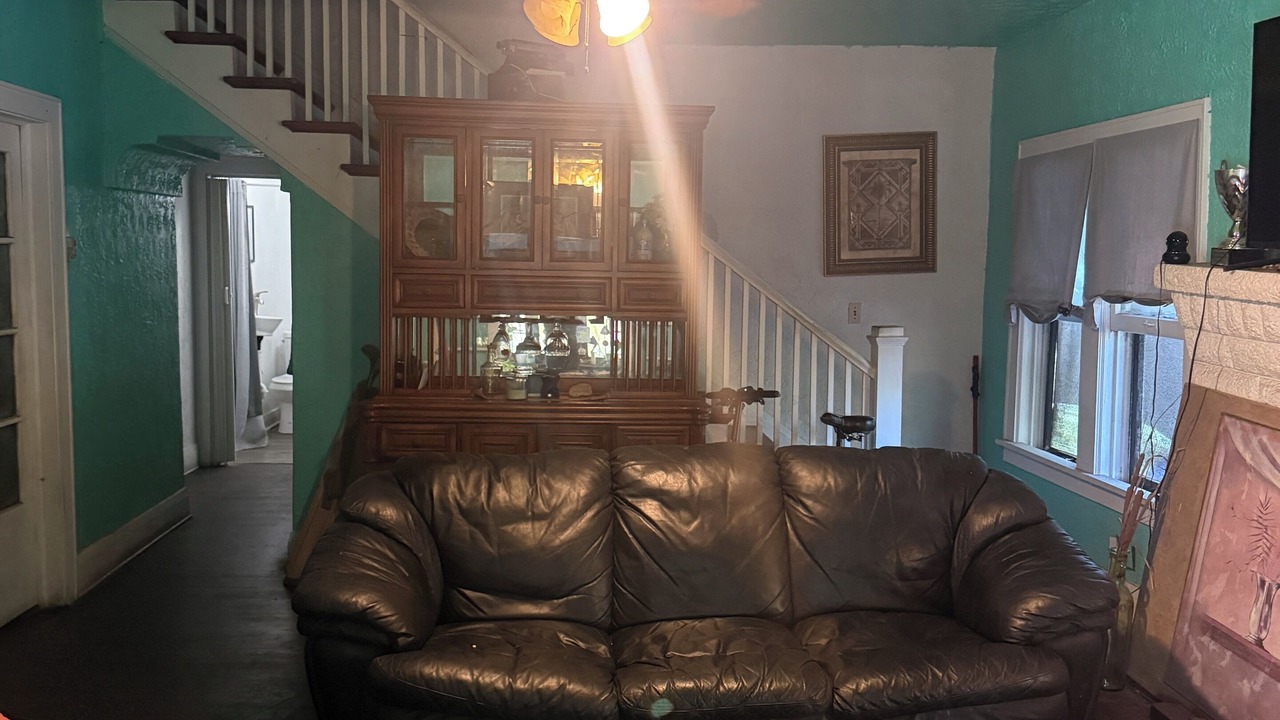 Photo of Livingroom in Riverside Park